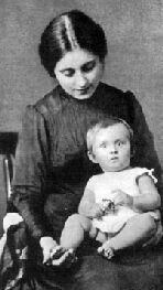Ciurlionis' wife Sofija with daughter